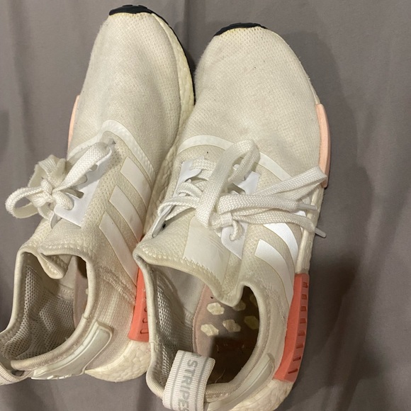 White and pink NMD’s - Picture 1 of 4